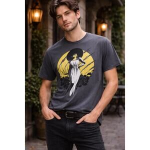 Resident Evil Village Lady Dimitrescu T-Shirt L Gothic Horror Graphic Fangamer